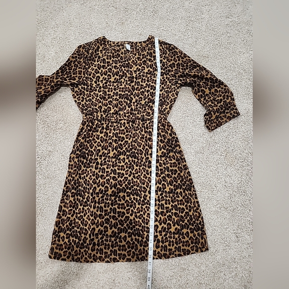Old Navy Medium Leopard Print 3/4 Roll Tab Sleeve Midi Dress - Picture 7 of 9